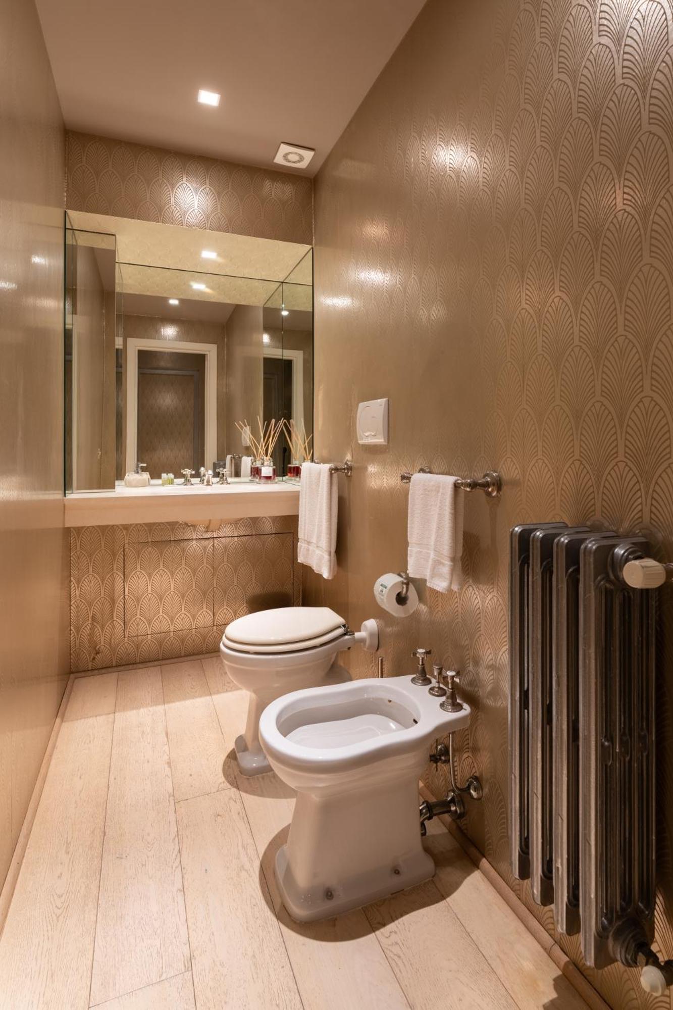 Via Del Campuccio, 72 - 300 Sqm Luxurious With Parking And Private Terrace - Charming Apartamento *