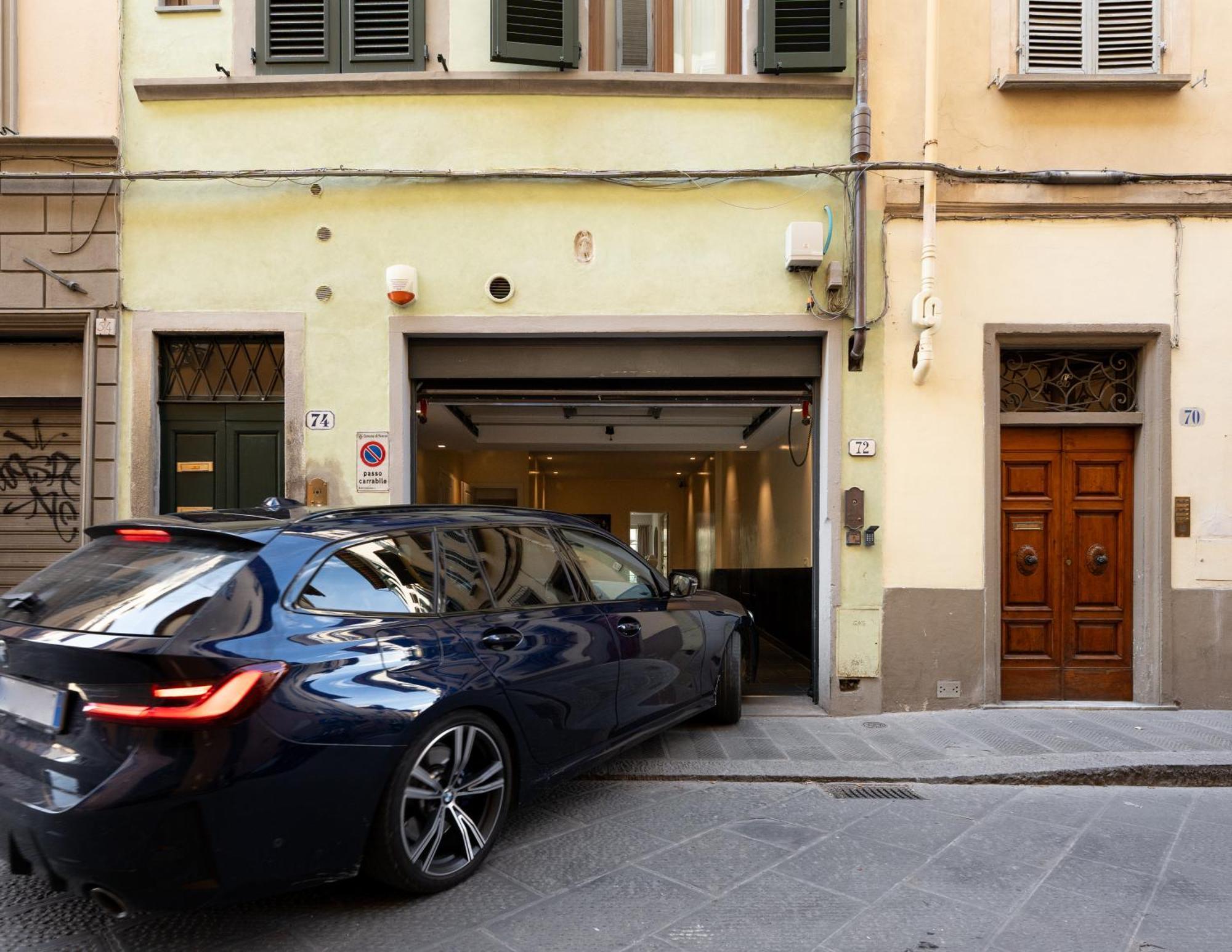 Via Del Campuccio, 72 - 300 Sqm Luxurious With Parking And Private Terrace - Charming Apartamento *